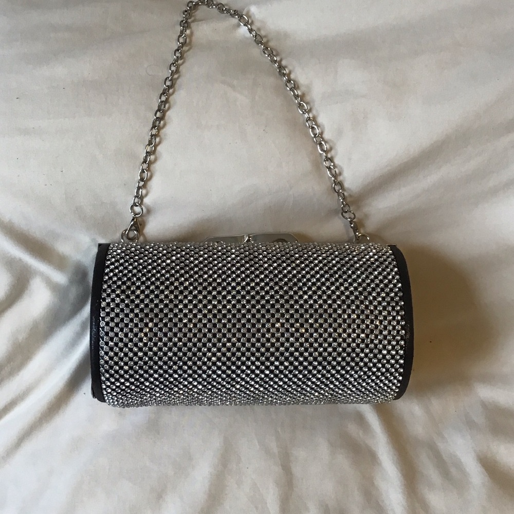 Chic Silver Chain Wristlet Clutch